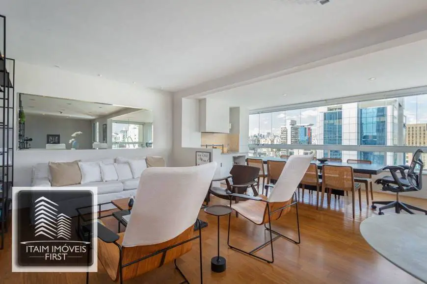 Foto 4 de Apartamento com 3 Quartos à venda, 188m² em Itaim Bibi, São Paulo