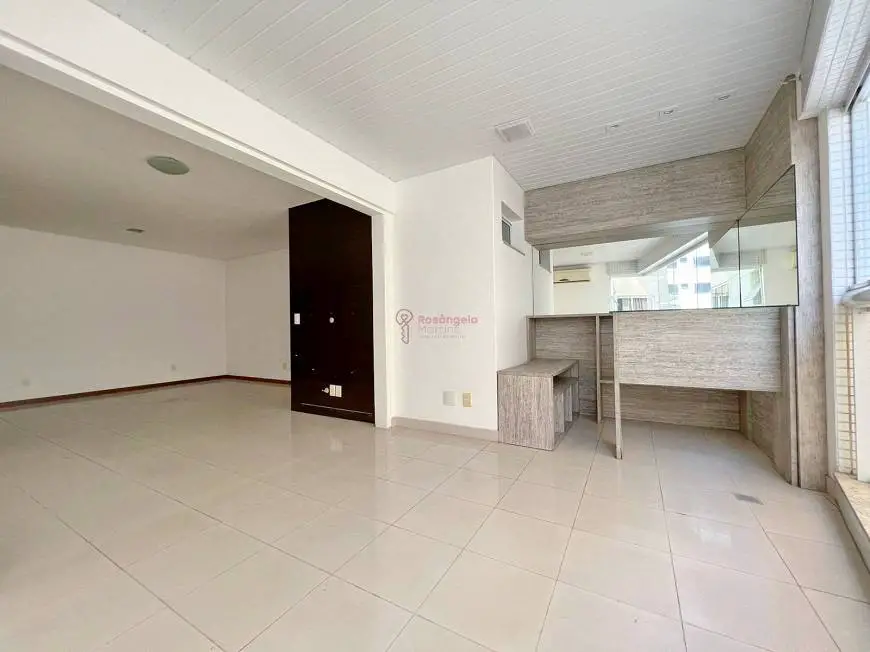 Foto 4 de Apartamento com 3 Quartos à venda, 115m² em Itapuã, Vila Velha