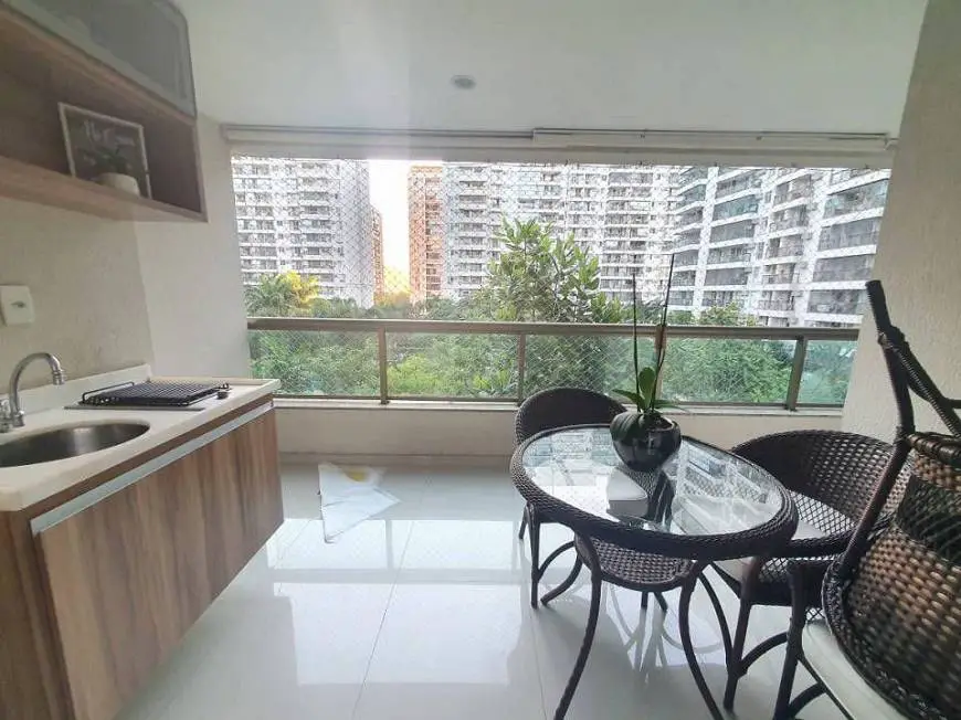 Foto 5 de Apartamento com 3 Quartos à venda, 96m² em Jacarepaguá, Rio de Janeiro