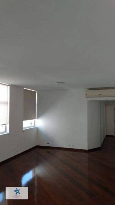 Foto 3 de Apartamento com 3 Quartos para alugar, 153m² em Jardim América, São Paulo