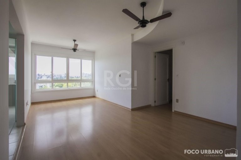 Foto 1 de Apartamento com 3 Quartos à venda, 81m² em Jardim Botânico, Porto Alegre