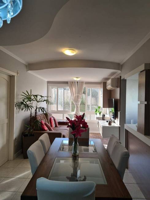 Foto 2 de Apartamento com 3 Quartos à venda, 87m² em Jardim Botânico, Porto Alegre