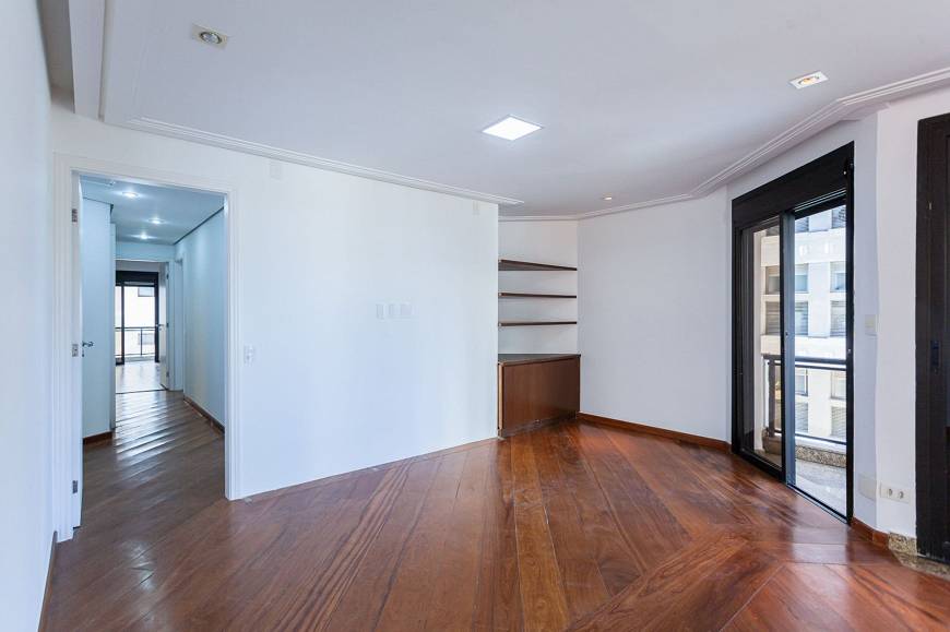 Foto 4 de Apartamento com 3 Quartos à venda, 170m² em Jardim Das Bandeiras, São Paulo