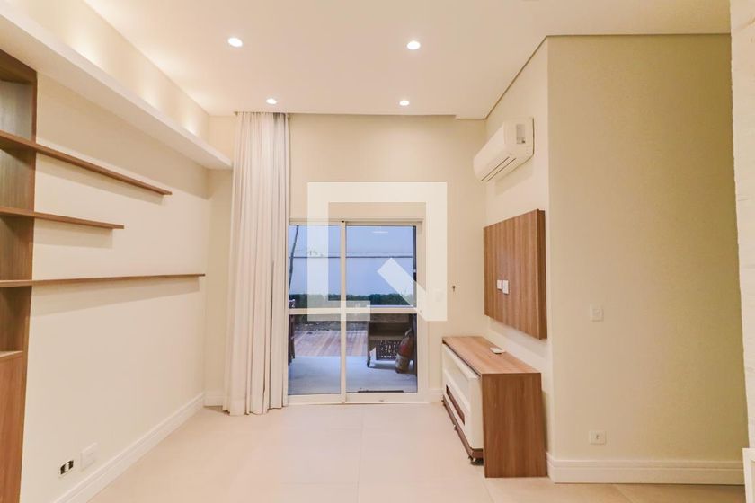 Foto 2 de Apartamento com 3 Quartos para alugar, 220m² em Jardim Ester Yolanda, São Paulo