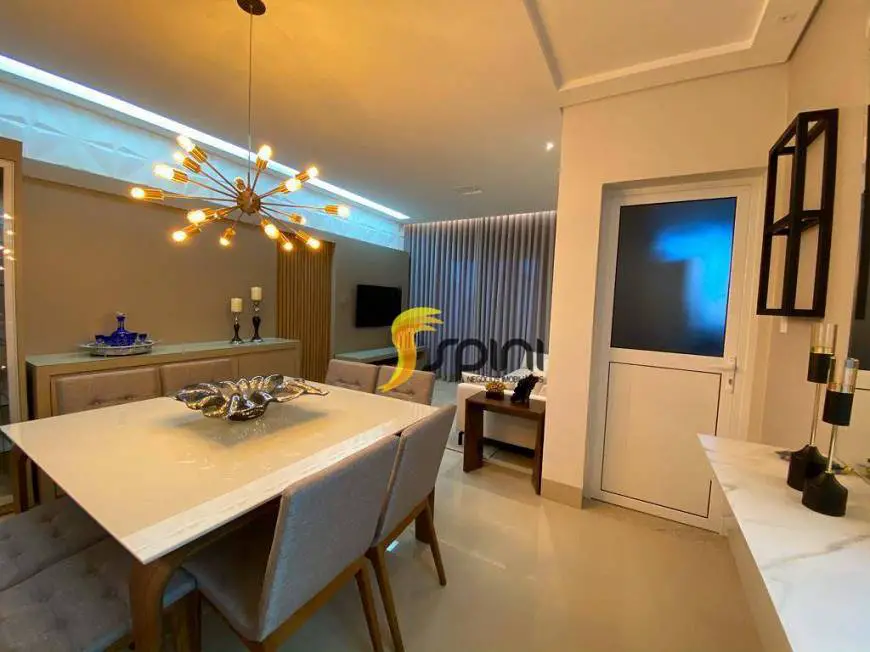 Foto 1 de Apartamento com 3 Quartos à venda, 188m² em Jardim Finotti, Uberlândia