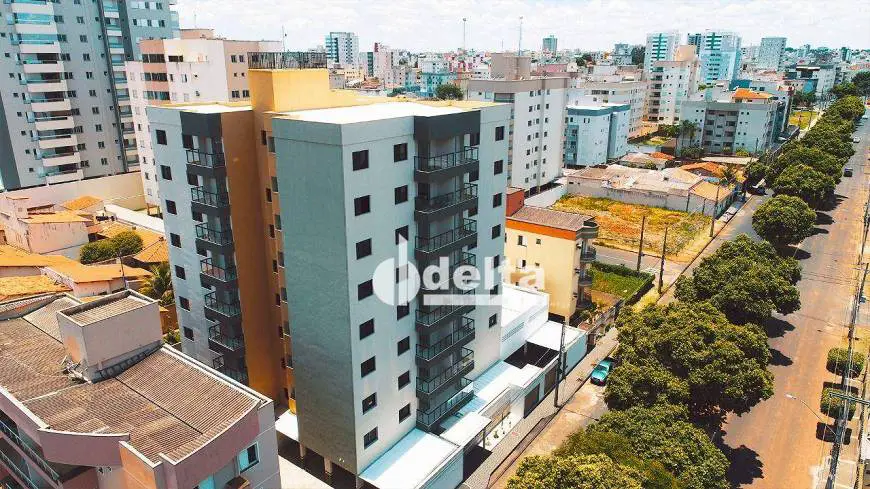 Foto 1 de Apartamento com 3 Quartos à venda, 91m² em Jardim Finotti, Uberlândia