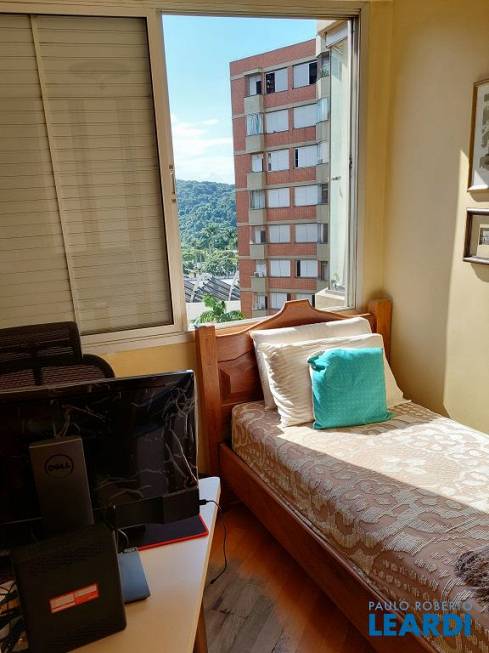 Foto 5 de Apartamento com 3 Quartos para alugar, 100m² em Jardim Guedala, São Paulo