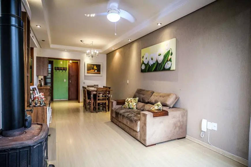 Foto 3 de Apartamento com 3 Quartos à venda, 103m² em Jardim Lindóia, Porto Alegre