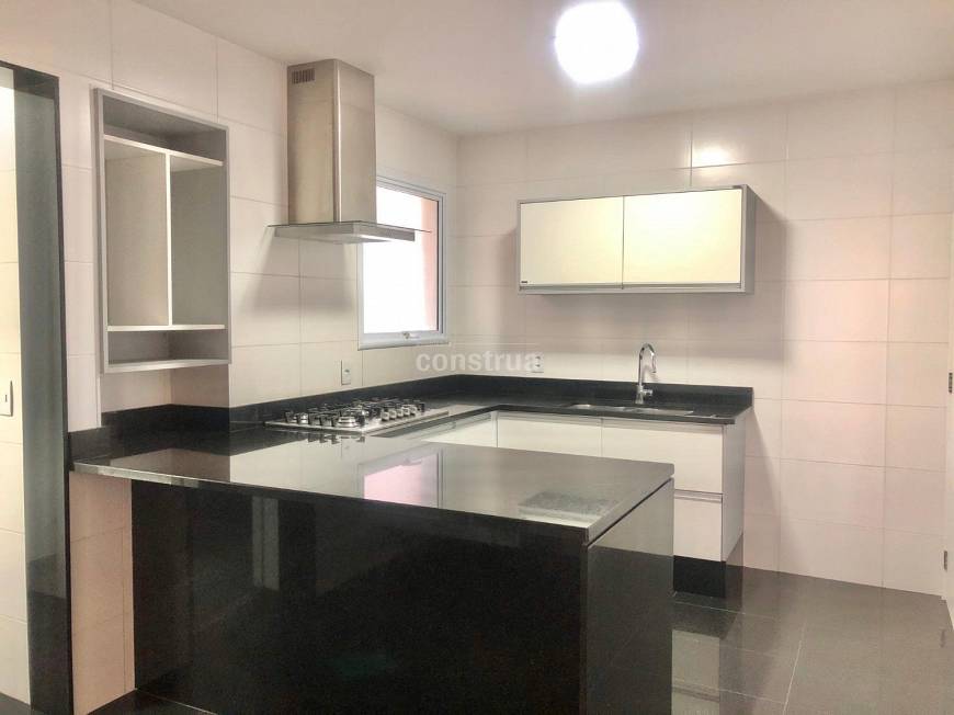 Foto 5 de Apartamento com 3 Quartos à venda, 152m² em Jardim Madalena, Campinas