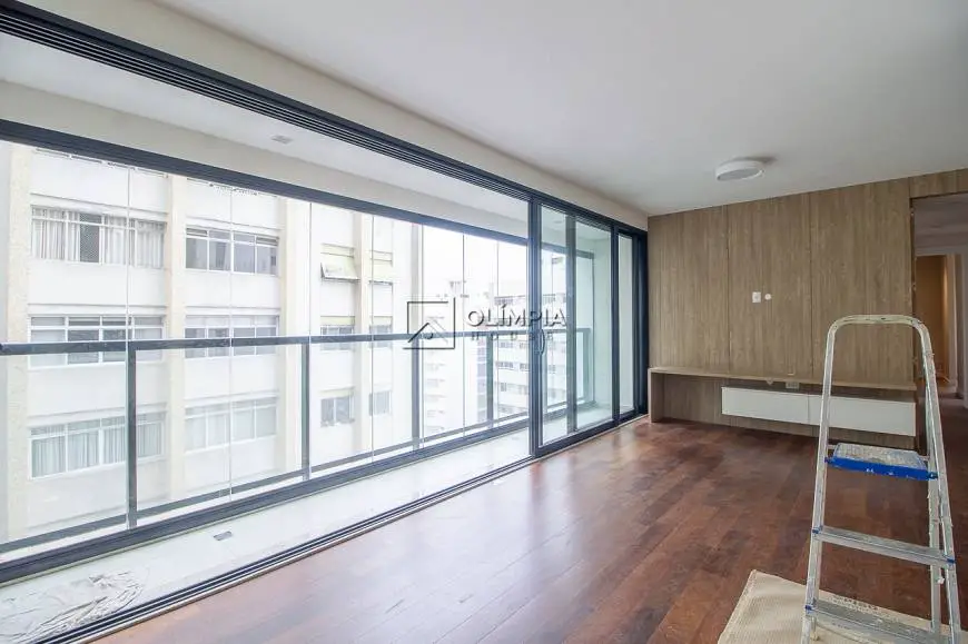 Foto 1 de Apartamento com 3 Quartos para alugar, 133m² em Jardim Paulista, São Paulo