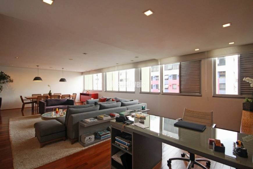 Foto 3 de Apartamento com 3 Quartos à venda, 153m² em Jardim Paulista, São Paulo