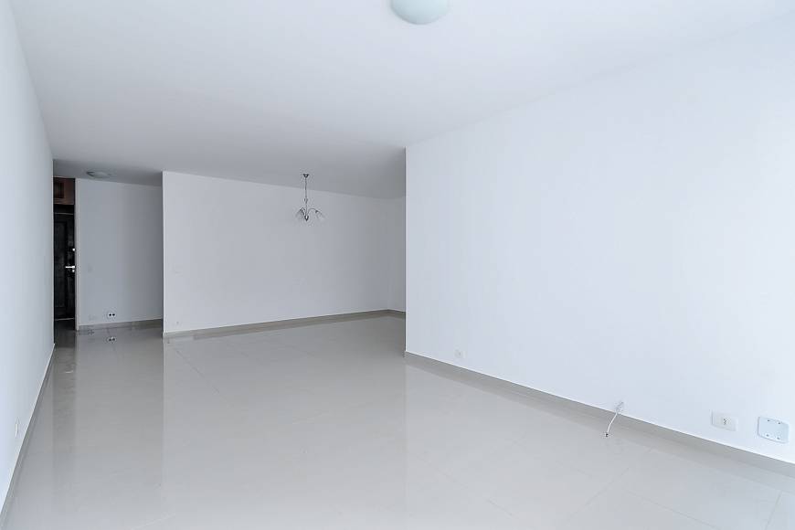 Foto 3 de Apartamento com 3 Quartos à venda, 127m² em Jardins, São Paulo