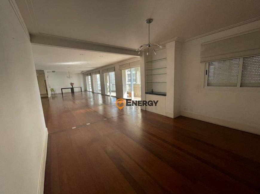 Foto 4 de Apartamento com 3 Quartos à venda, 330m² em Jardins, São Paulo