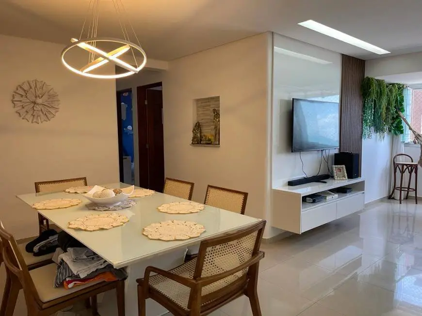 Foto 2 de Apartamento com 3 Quartos à venda, 105m² em Jatiúca, Maceió