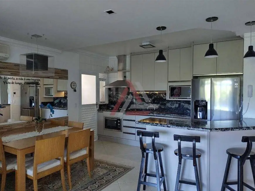 Foto 5 de Apartamento com 3 Quartos à venda, 106m² em Jurerê, Florianópolis