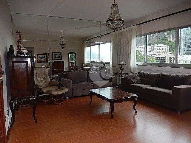Foto 1 de Apartamento com 3 Quartos à venda, 114m² em Lagoa, Rio de Janeiro
