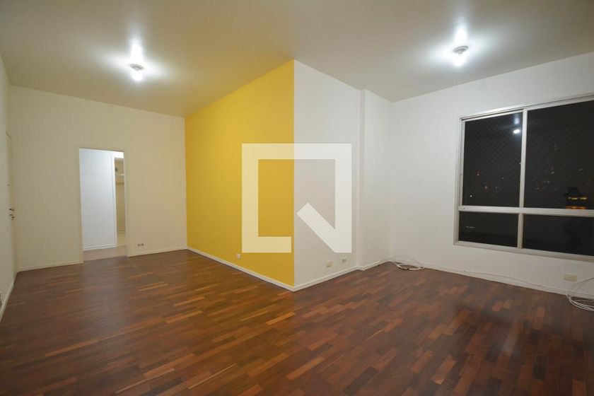Foto 4 de Apartamento com 3 Quartos para alugar, 120m² em Laranjeiras, Rio de Janeiro