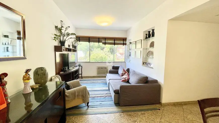 Foto 4 de Apartamento com 3 Quartos à venda, 90m² em Laranjeiras, Rio de Janeiro