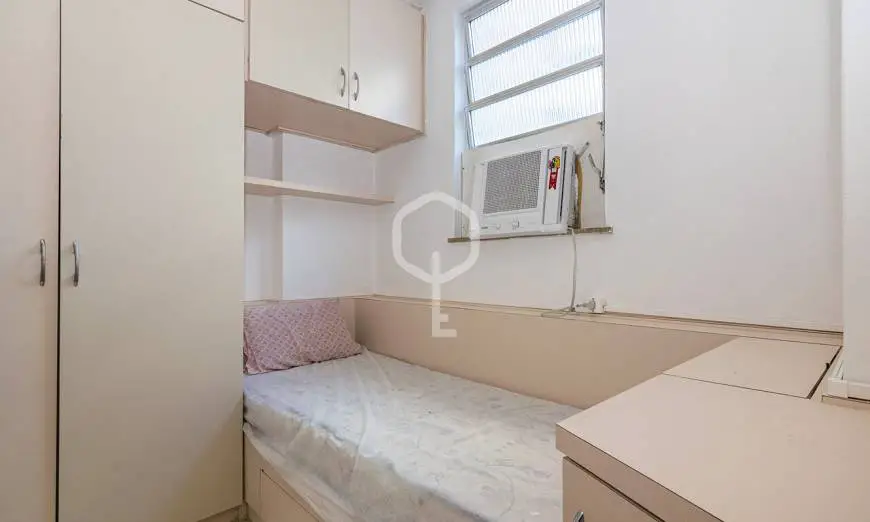 Foto 4 de Apartamento com 3 Quartos para alugar, 155m² em Leblon, Rio de Janeiro