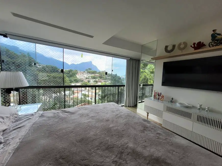 Foto 4 de Apartamento com 3 Quartos para alugar, 190m² em Leblon, Rio de Janeiro