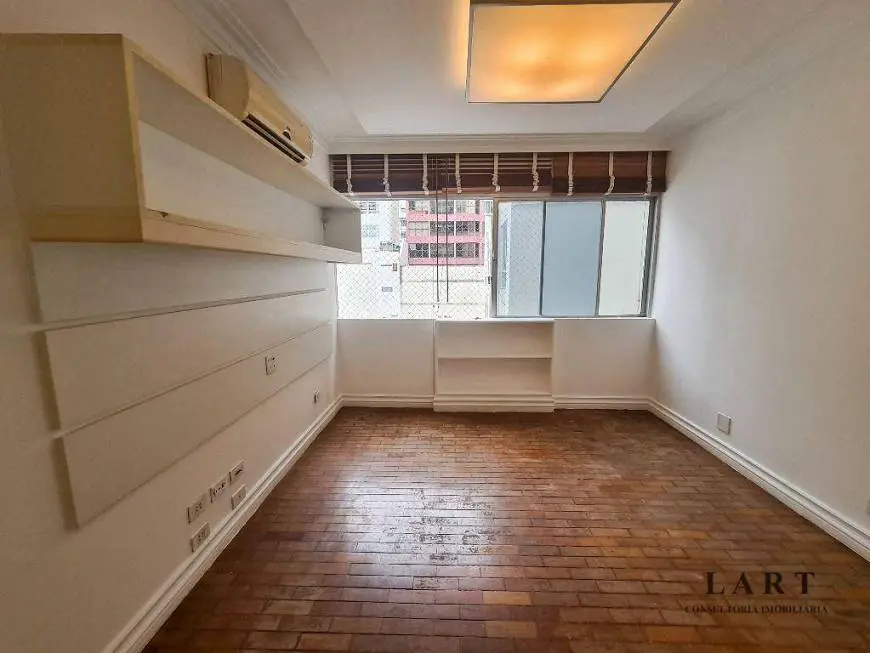 Foto 1 de Apartamento com 3 Quartos para alugar, 92m² em Leblon, Rio de Janeiro