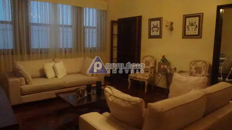 Foto 1 de Apartamento com 3 Quartos à venda, 164m² em Leme, Rio de Janeiro
