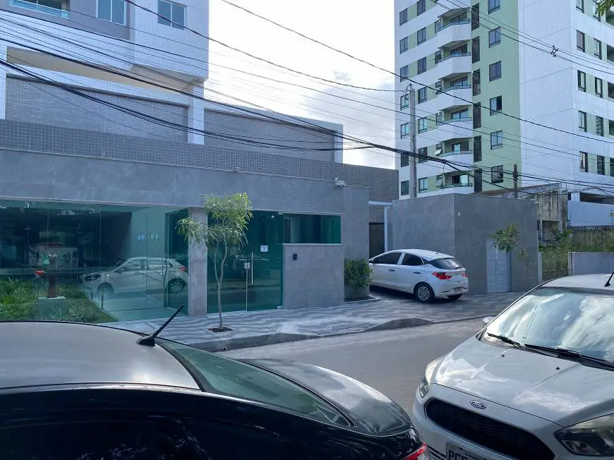Foto 3 de Apartamento com 3 Quartos para alugar, 60m² em Madalena, Recife
