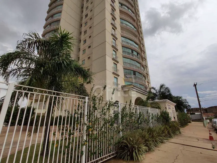 Foto 1 de Apartamento com 3 Quartos à venda, 135m² em Maracana, Anápolis
