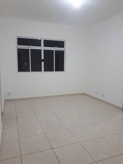 Foto 1 de Apartamento com 3 Quartos para alugar, 90m² em Marapé, Santos