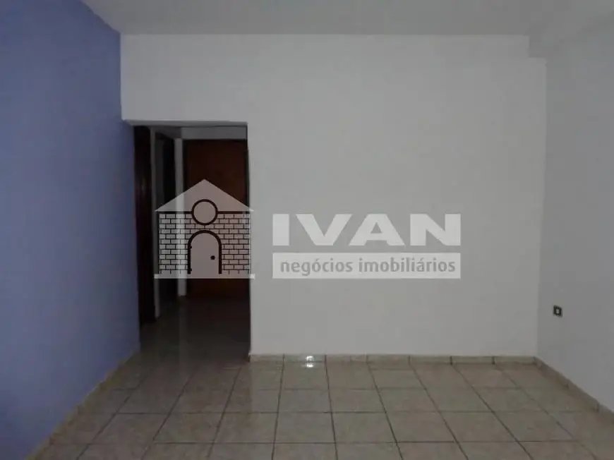 Foto 5 de Apartamento com 3 Quartos para alugar, 93m² em Martins, Uberlândia