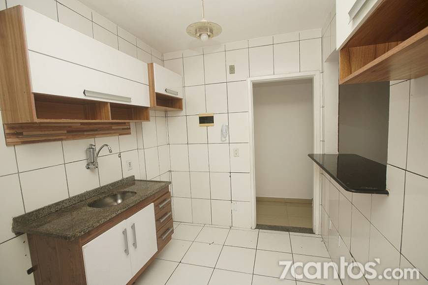Foto 4 de Apartamento com 3 Quartos para alugar, 80m² em Matatu, Salvador