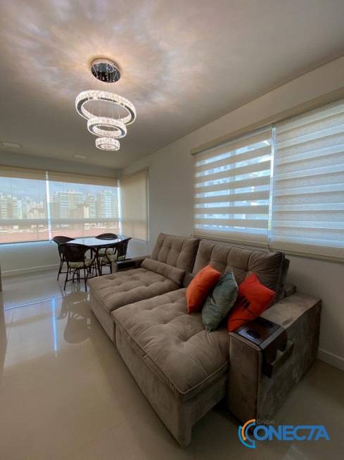 Foto 5 de Apartamento com 3 Quartos à venda, 98m² em Meia Praia, Itapema