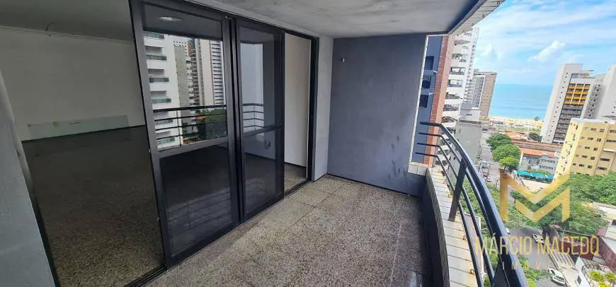 Foto 1 de Apartamento com 3 Quartos à venda, 140m² em Meireles, Fortaleza