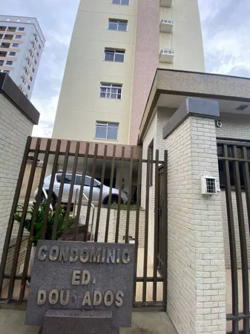Foto 2 de Apartamento com 3 Quartos para alugar, 90m² em Meireles, Fortaleza