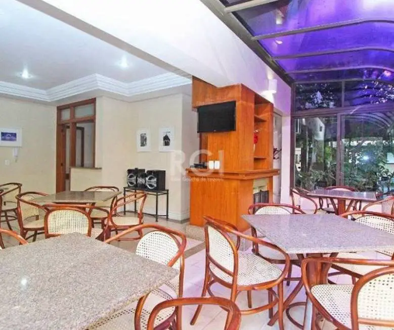 Foto 3 de Apartamento com 3 Quartos à venda, 82m² em Menino Deus, Porto Alegre