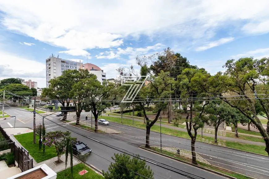 Foto 4 de Apartamento com 3 Quartos à venda, 114m² em Mercês, Curitiba