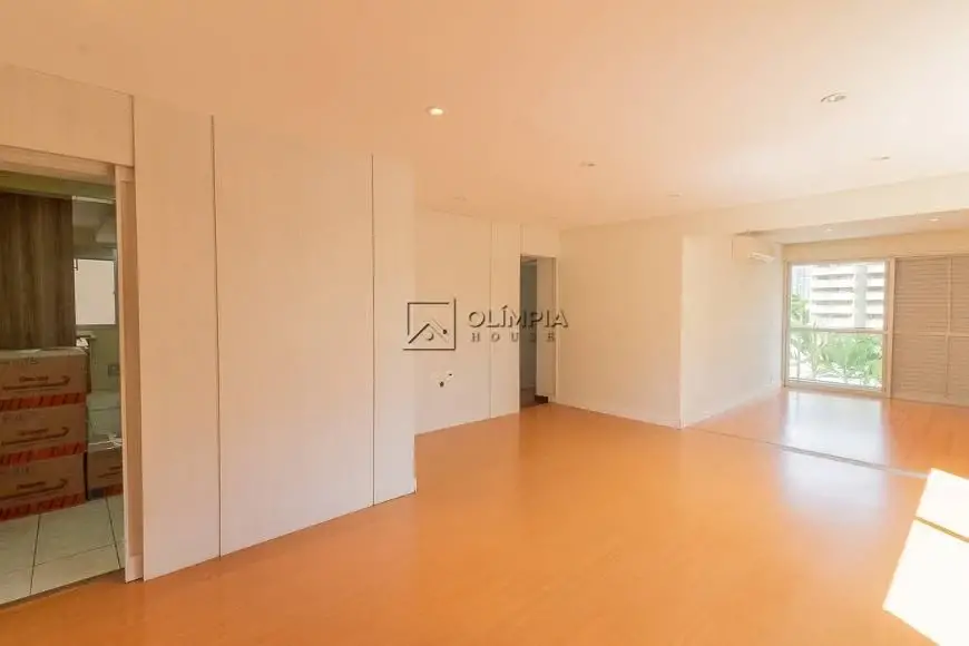 Foto 1 de Apartamento com 3 Quartos à venda, 110m² em Moema, São Paulo