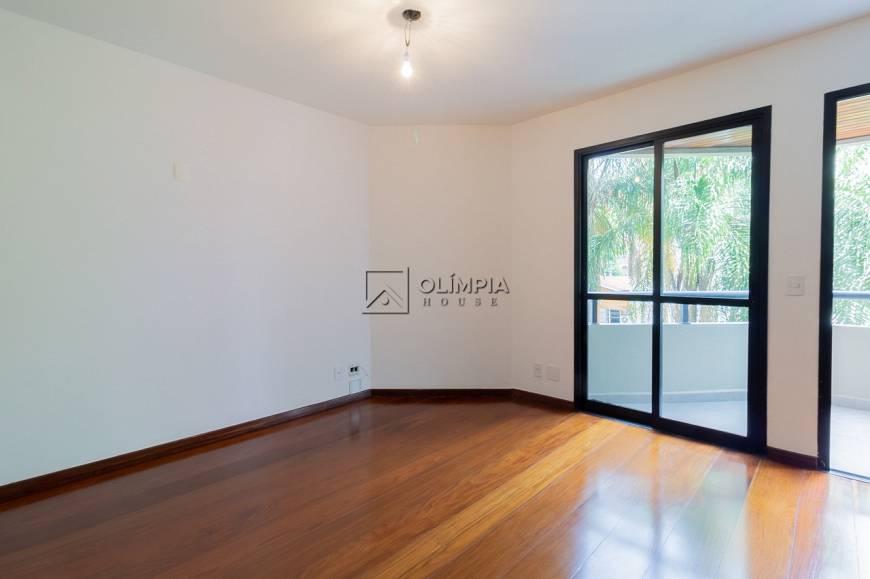 Foto 4 de Apartamento com 3 Quartos para alugar, 138m² em Moema, São Paulo