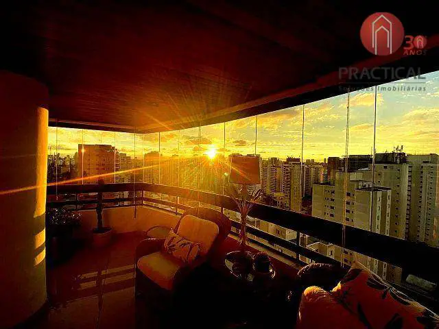 Foto 2 de Apartamento com 3 Quartos à venda, 224m² em Moema, São Paulo