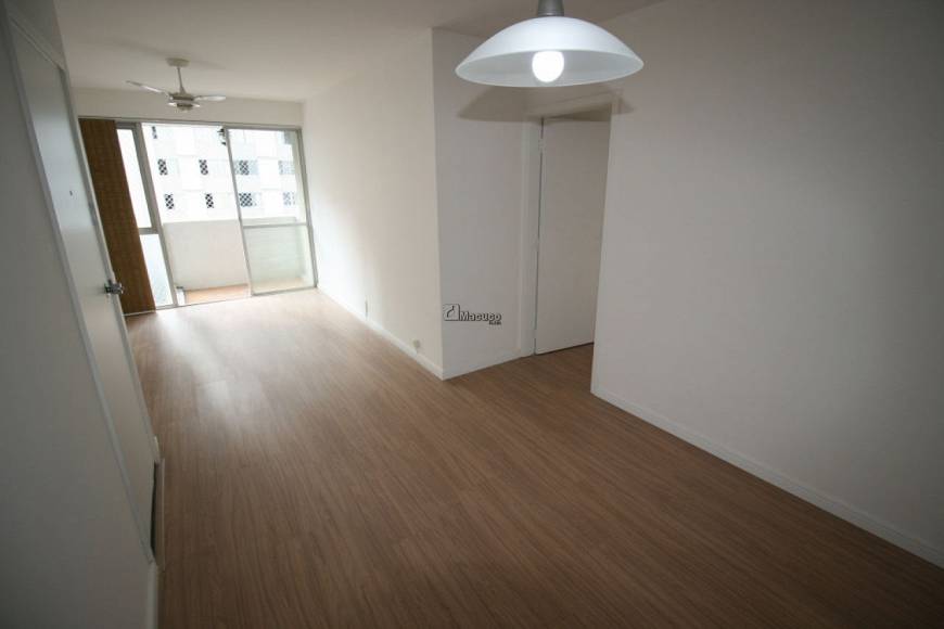 Foto 1 de Apartamento com 3 Quartos para alugar, 83m² em Moema, São Paulo