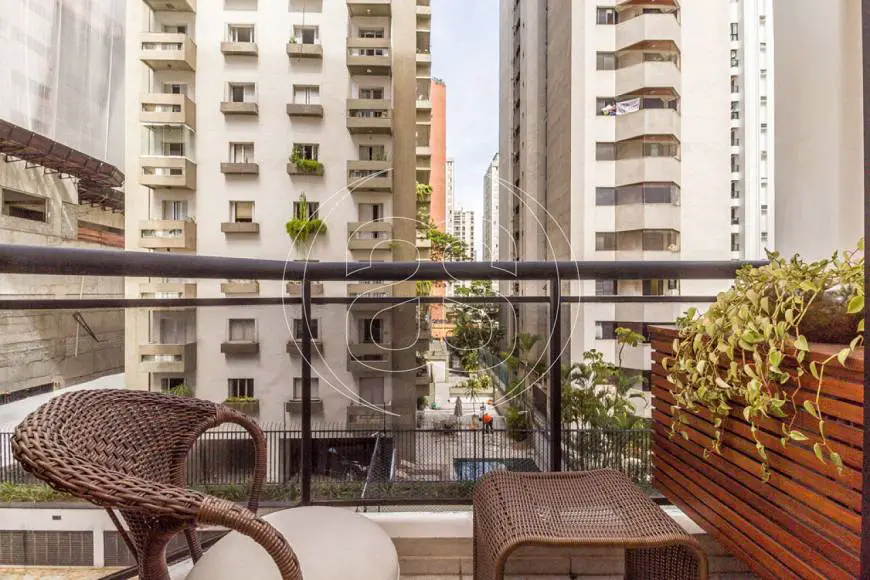 Foto 5 de Apartamento com 3 Quartos para alugar, 90m² em Moema, São Paulo