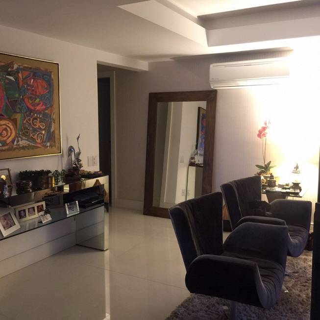 Foto 5 de Apartamento com 3 Quartos à venda, 172m² em Moinhos de Vento, Porto Alegre