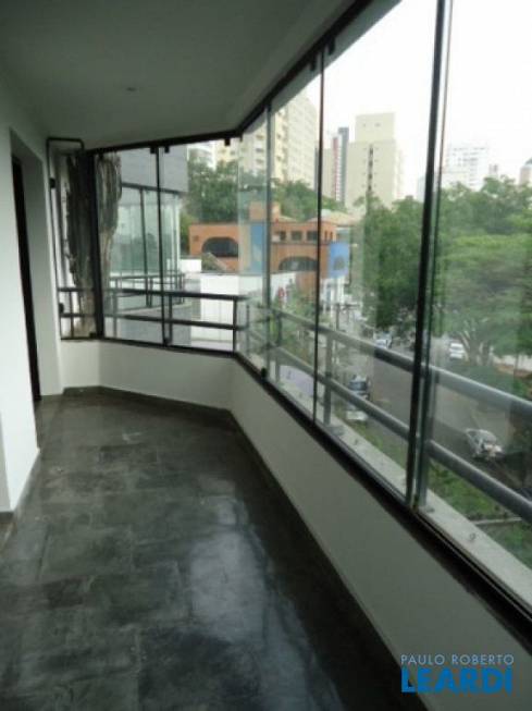 Foto 5 de Apartamento com 3 Quartos para venda ou aluguel, 140m² em Morumbi, São Paulo