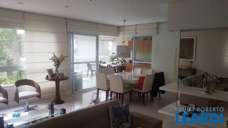 Foto 4 de Apartamento com 3 Quartos à venda, 184m² em Morumbi, São Paulo
