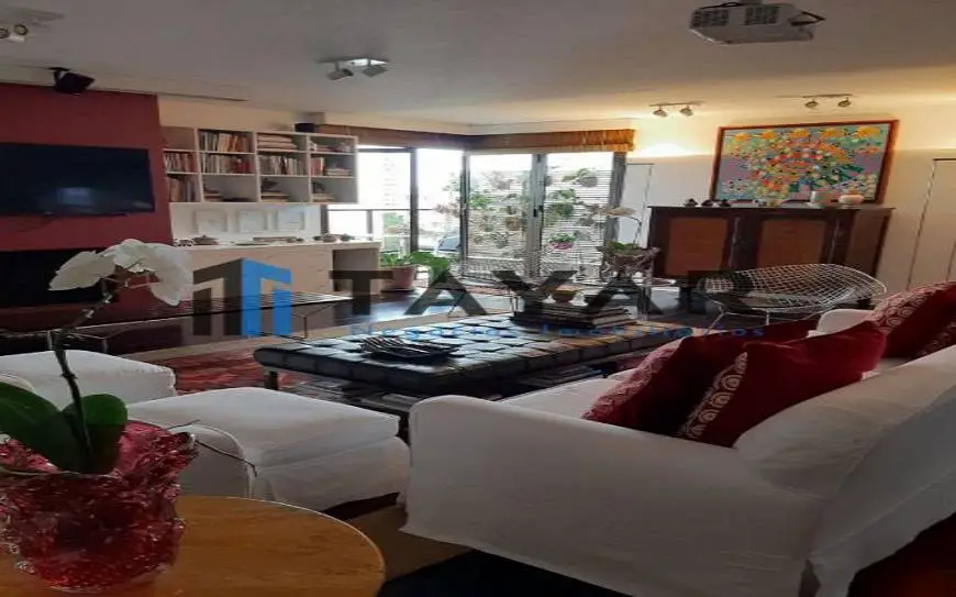 Foto 1 de Apartamento com 3 Quartos à venda, 240m² em Morumbi, São Paulo