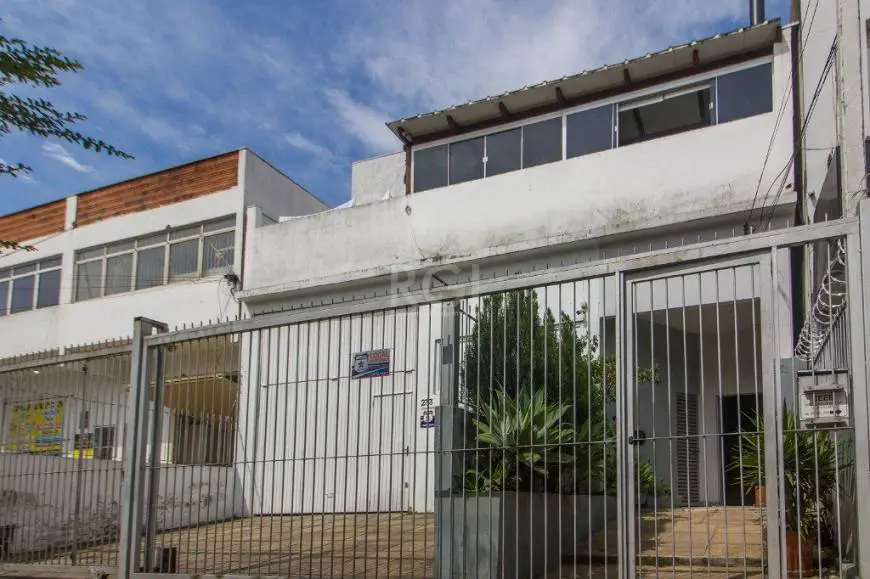 Foto 4 de Apartamento com 3 Quartos à venda, 68m² em Navegantes, Porto Alegre