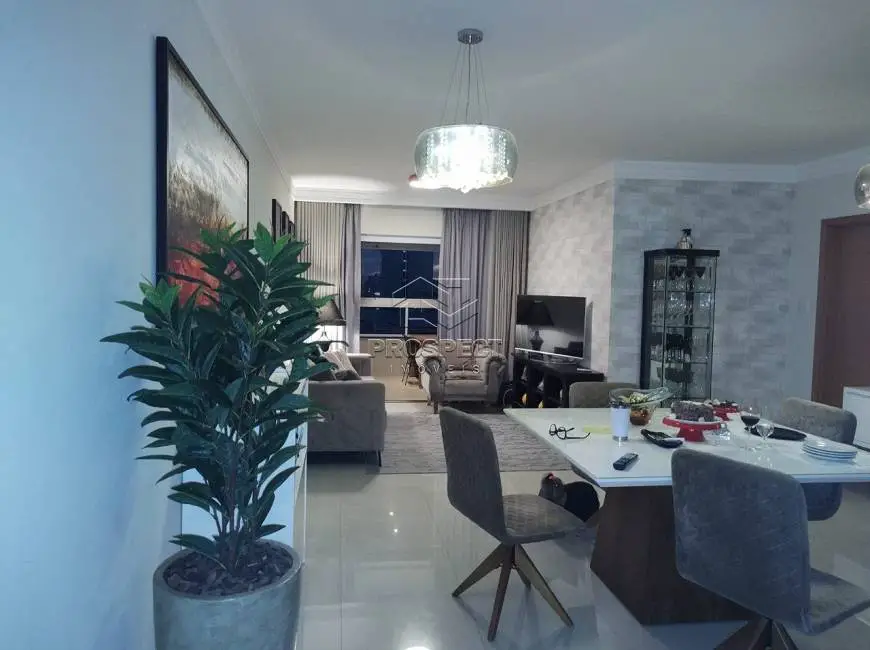 Foto 4 de Apartamento com 3 Quartos à venda, 137m² em Nossa Senhora Aparecida, Uberlândia