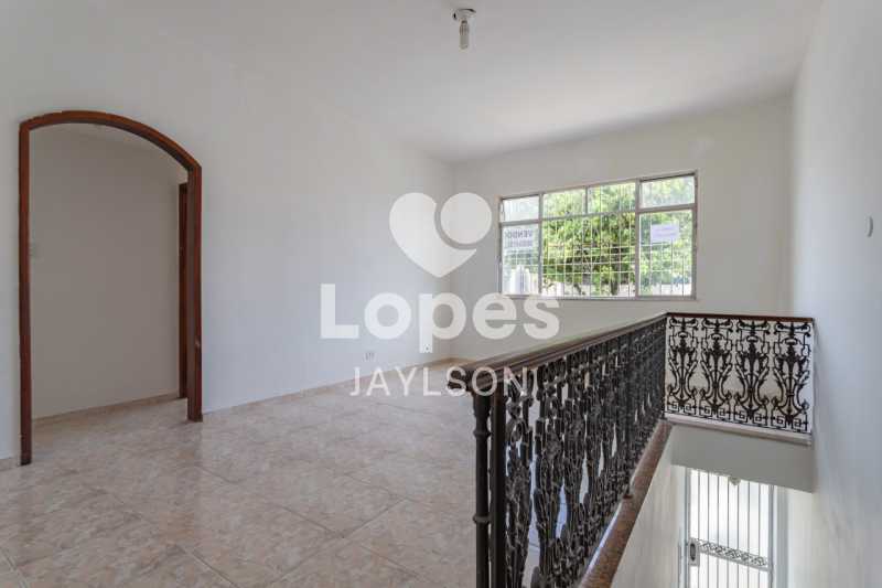 Foto 1 de Apartamento com 3 Quartos à venda, 192m² em Olaria, Rio de Janeiro