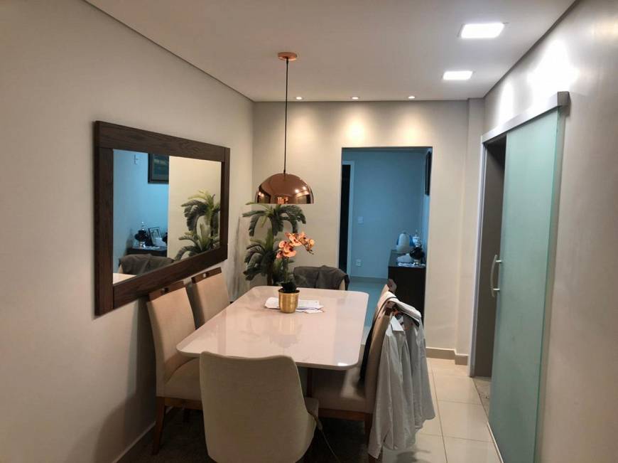 Foto 2 de Apartamento com 3 Quartos à venda, 130m² em Osvaldo Rezende, Uberlândia