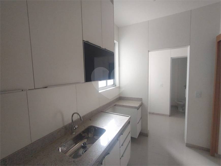 Foto 3 de Apartamento com 3 Quartos à venda, 76m² em Ouro Preto, Belo Horizonte